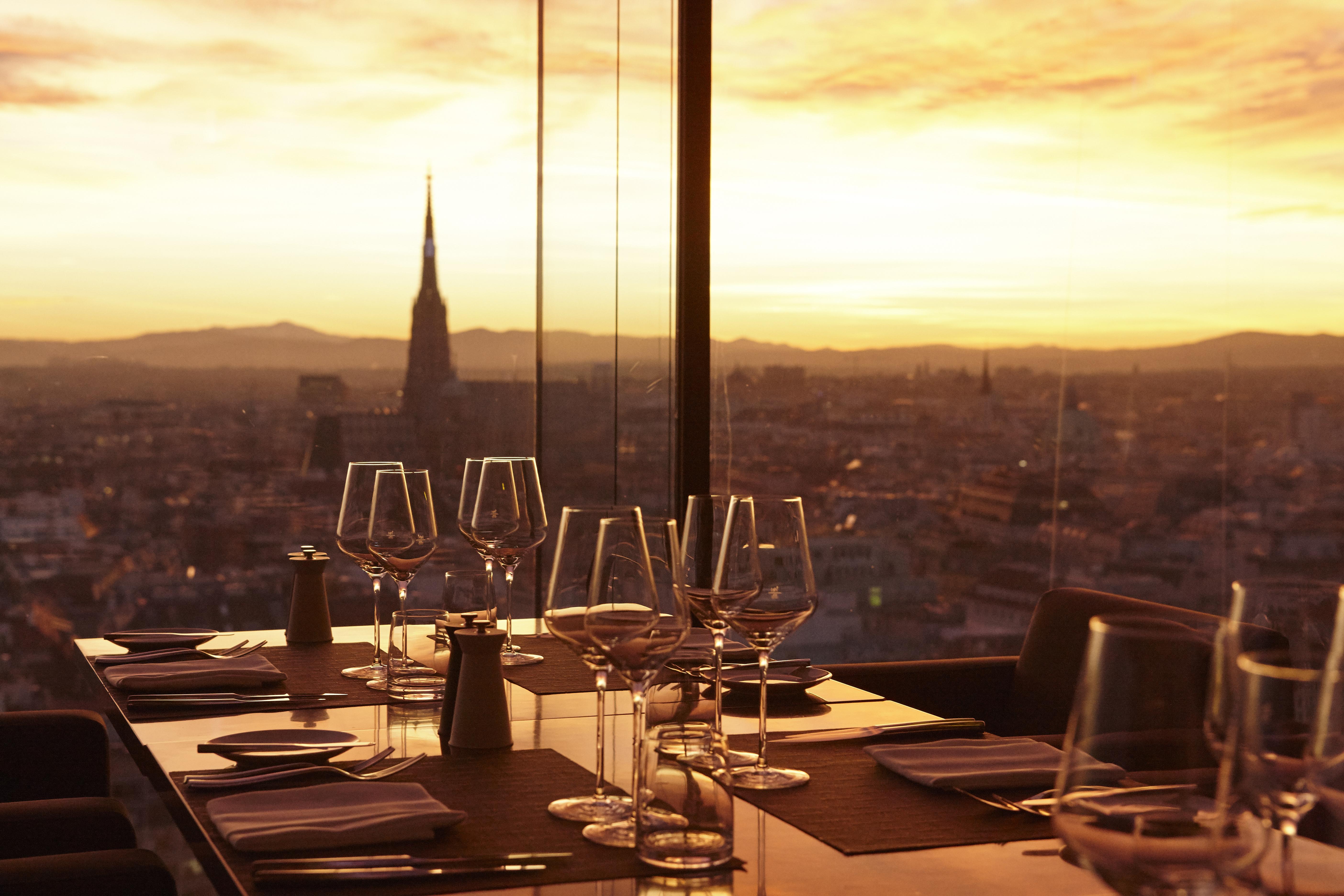 Hotel So/ Vienna Esterno foto Restaurant 360